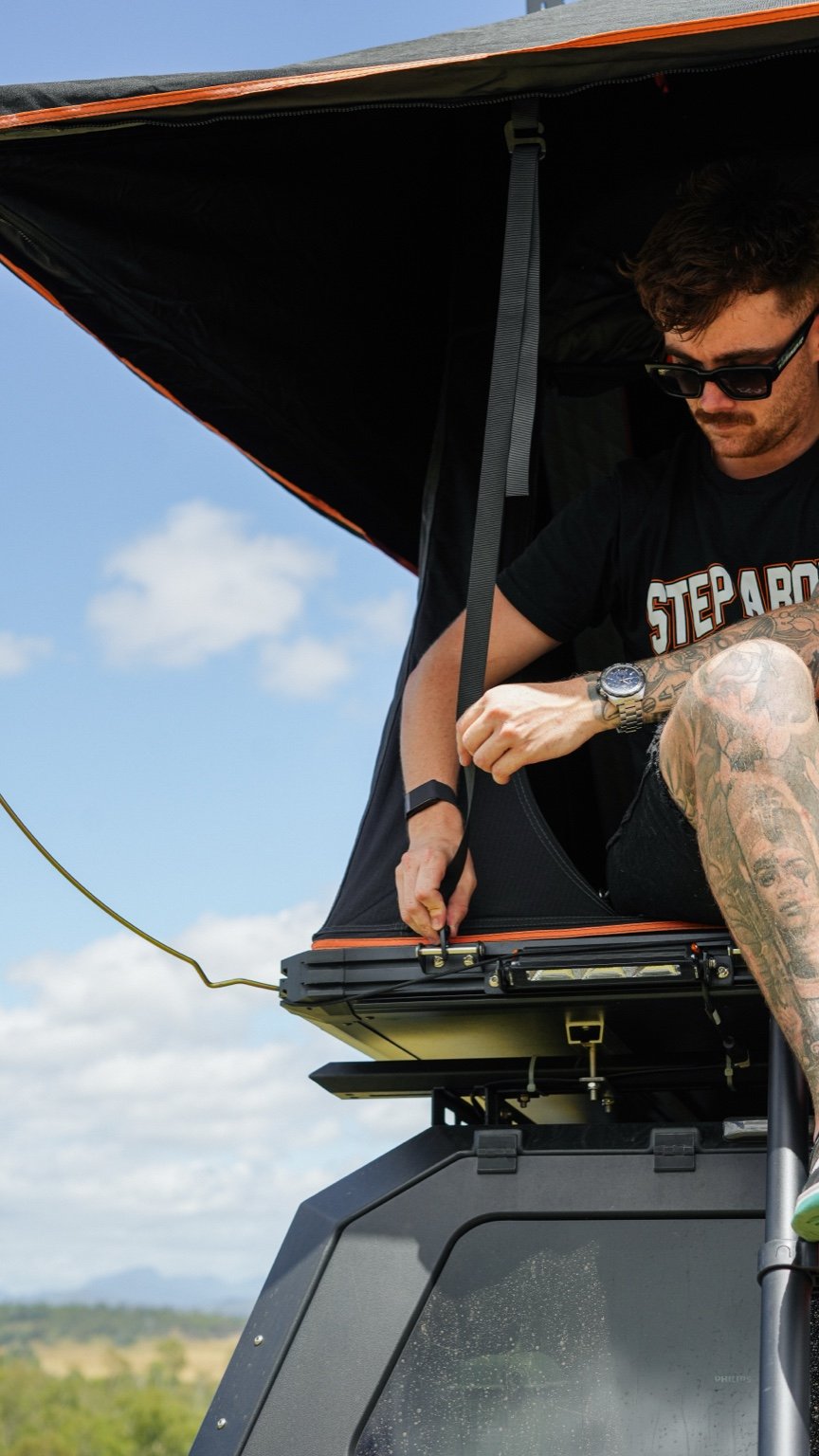 V9 Rooftop Tent + 230W Solar (Pre-Order February)