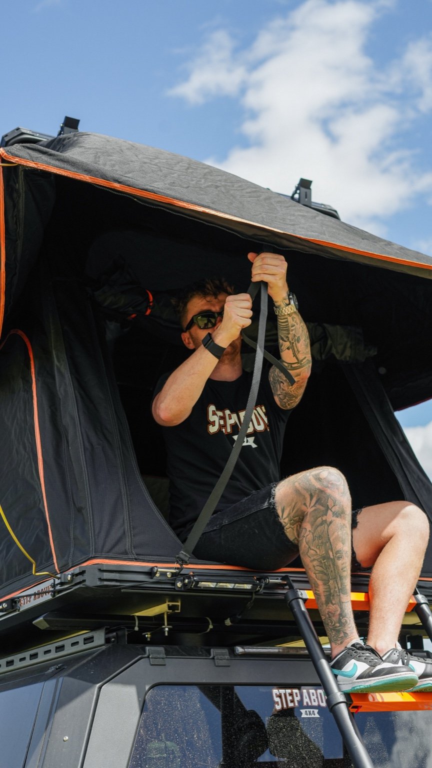 V9 Rooftop Tent + 230W Solar (Pre-Order February)