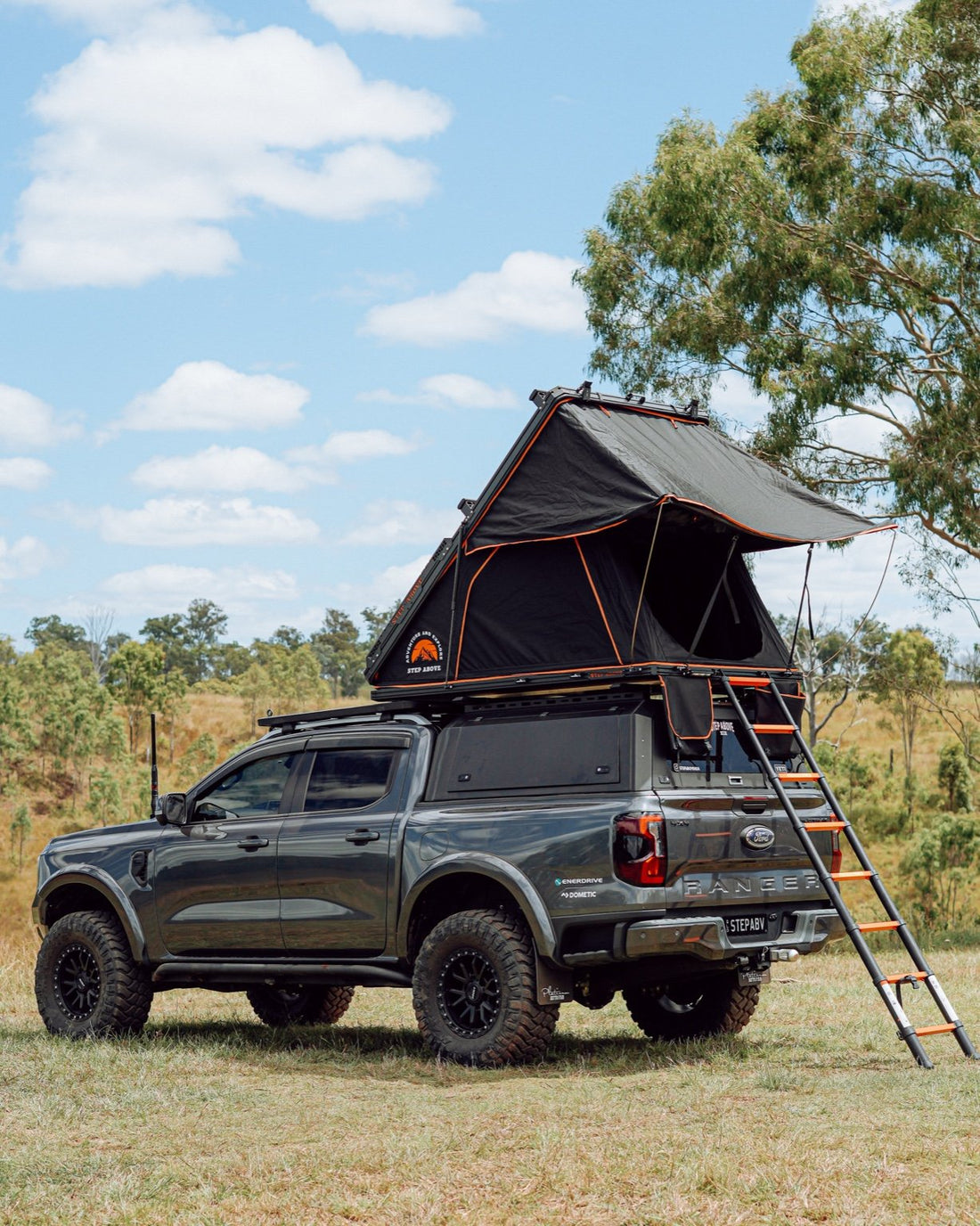 V9 Rooftop Tent + 230W Solar (Pre-Order February)